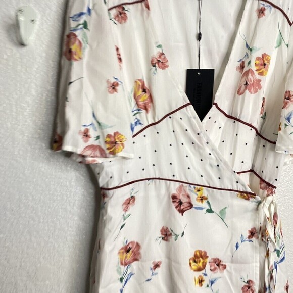 ASOS Fashion Union Wrap Dress White Pink Floral Polka Dot NWT Sz US 8 UK 12 - Picture 16 of 16